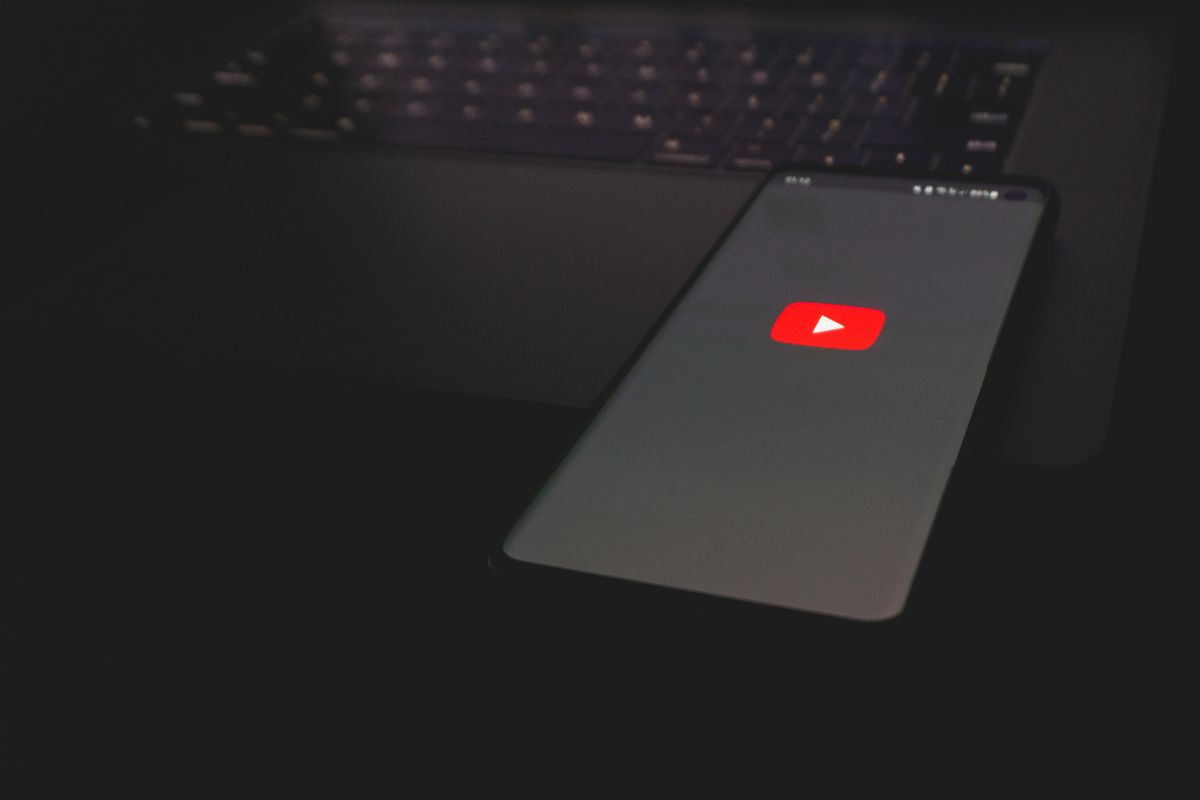 How a YouTube Video Summarizer Can Boost Your Productivity